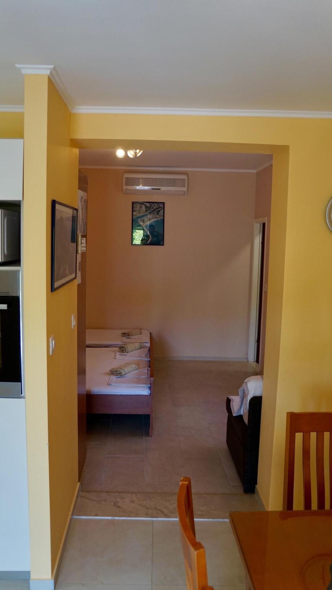 Apartments Niksa Kastelan オミシュ エクステリア 写真