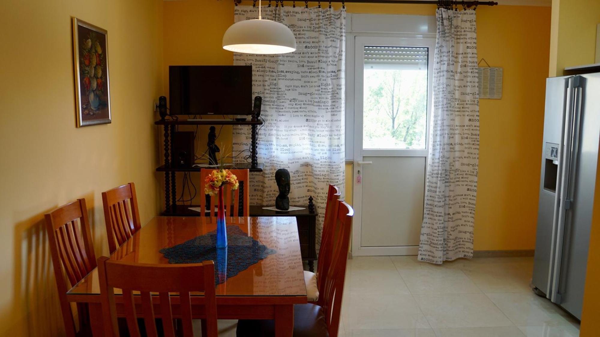 Apartments Niksa Kastelan オミシュ エクステリア 写真