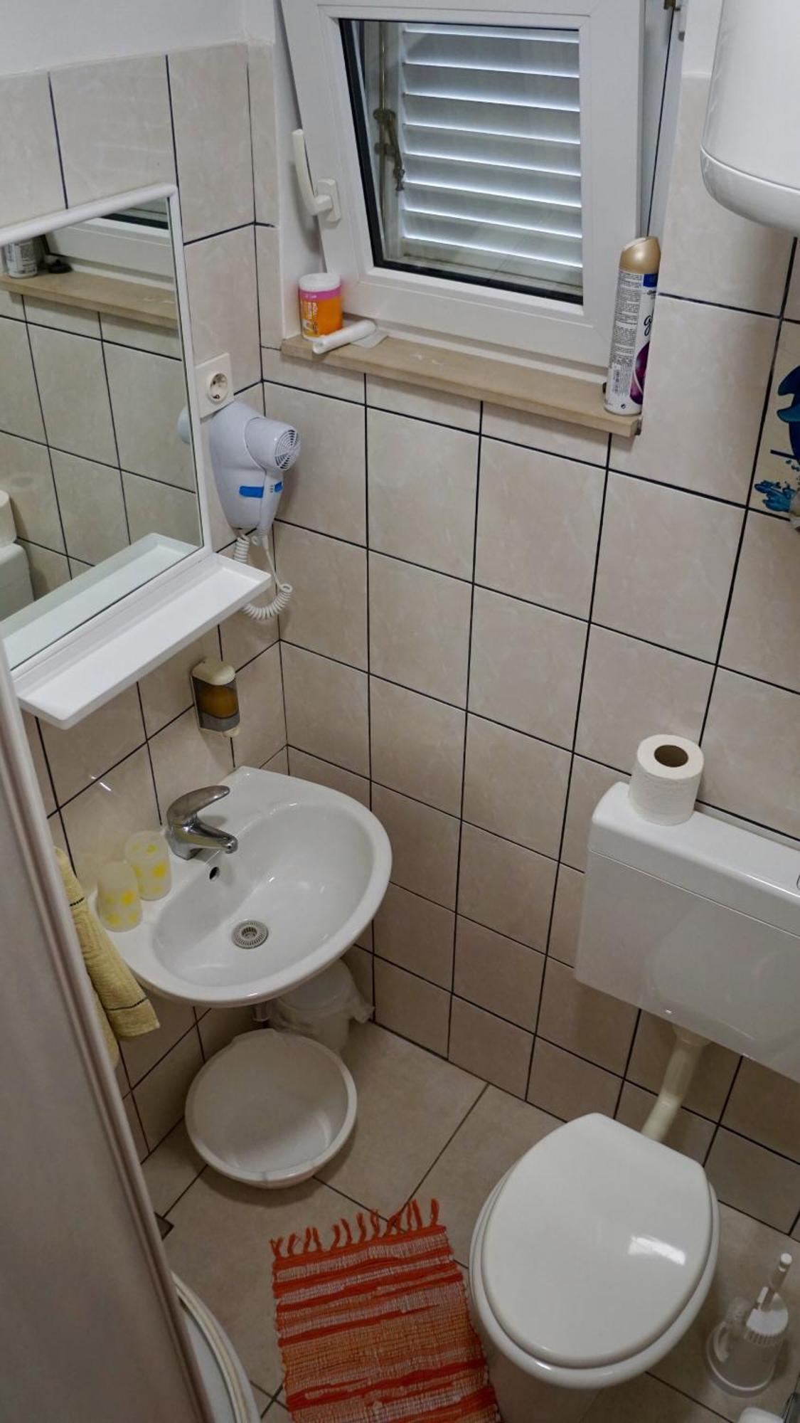 Apartments Niksa Kastelan オミシュ エクステリア 写真